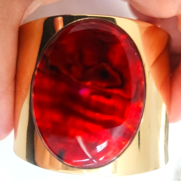 Abalone Charles Albert One-of-a-kind cuff - Picture 3 of 10